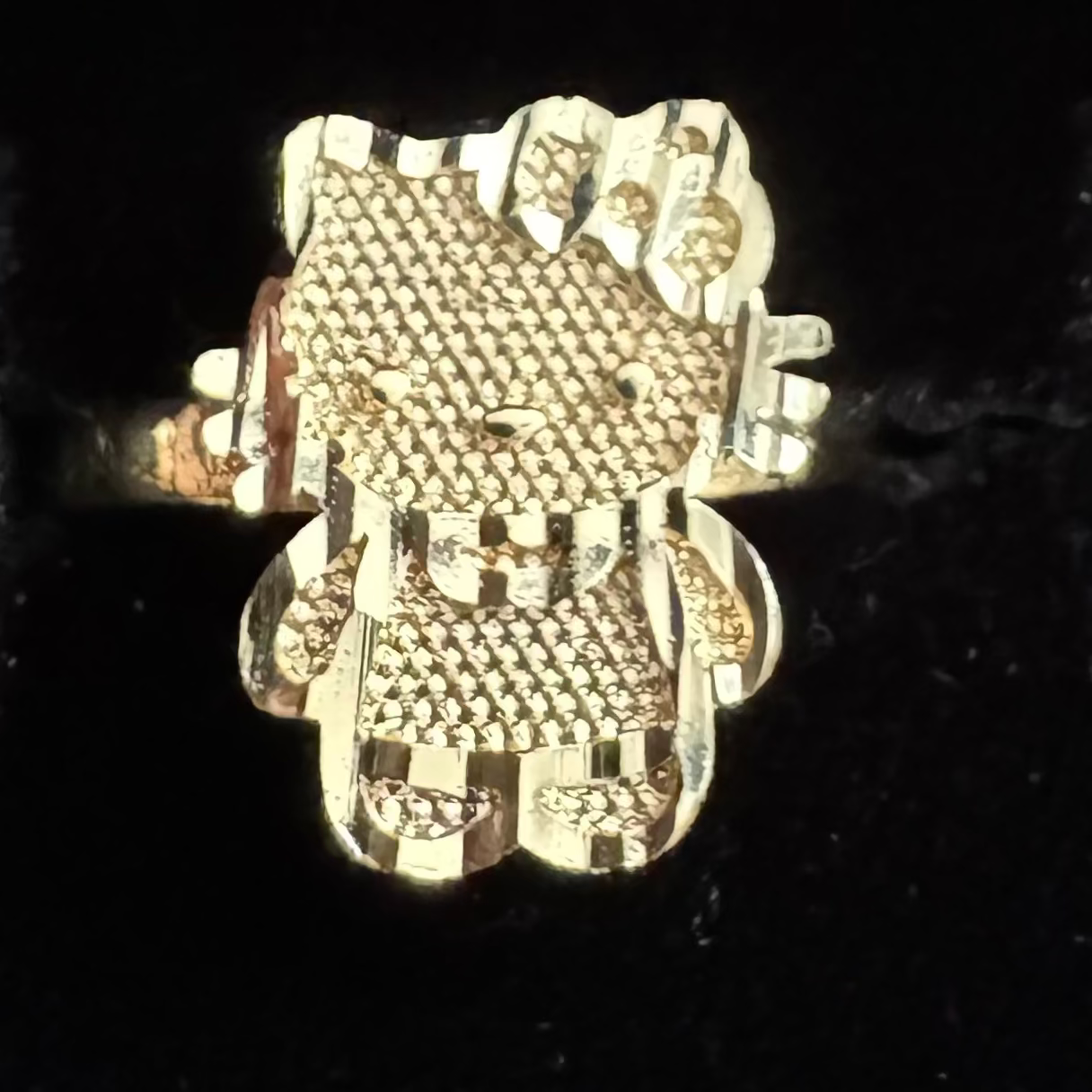 Small Body Hello Kitty Ring